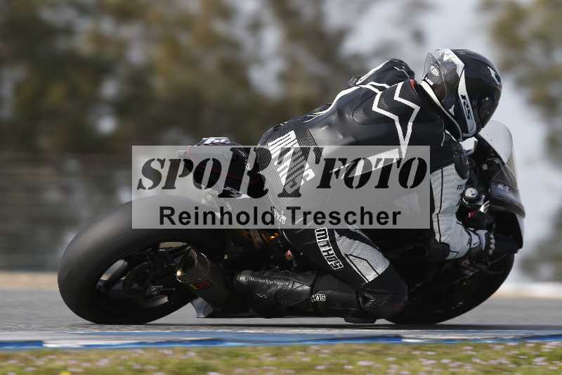 /Archiv-2024/02 29.01.-02.02.2024 Moto Center Thun Jerez/Gruppe schwarz-black/backside